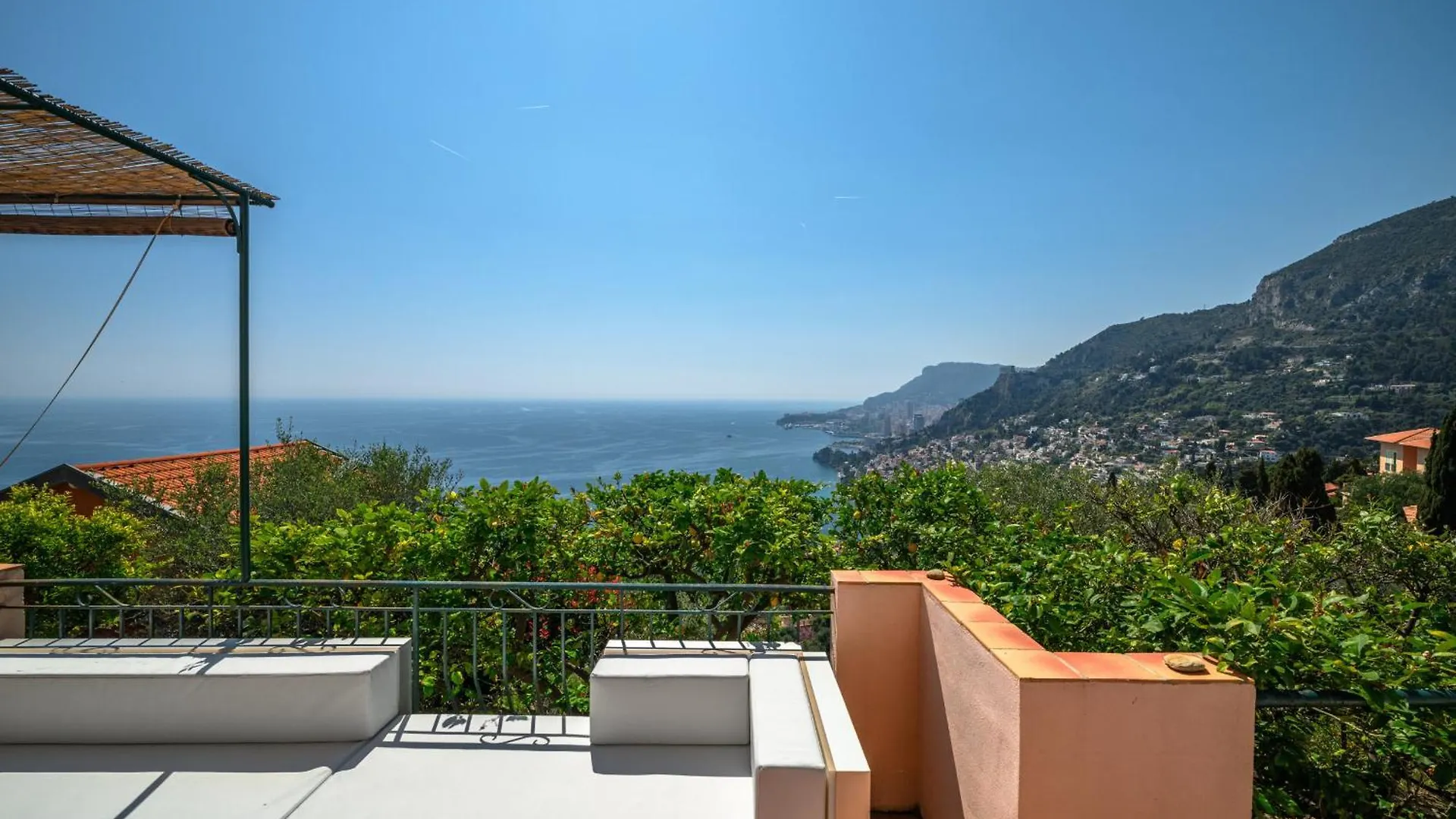 Beautiful Villa With Sea View In 罗克布吕讷-卡普马丹 0*,