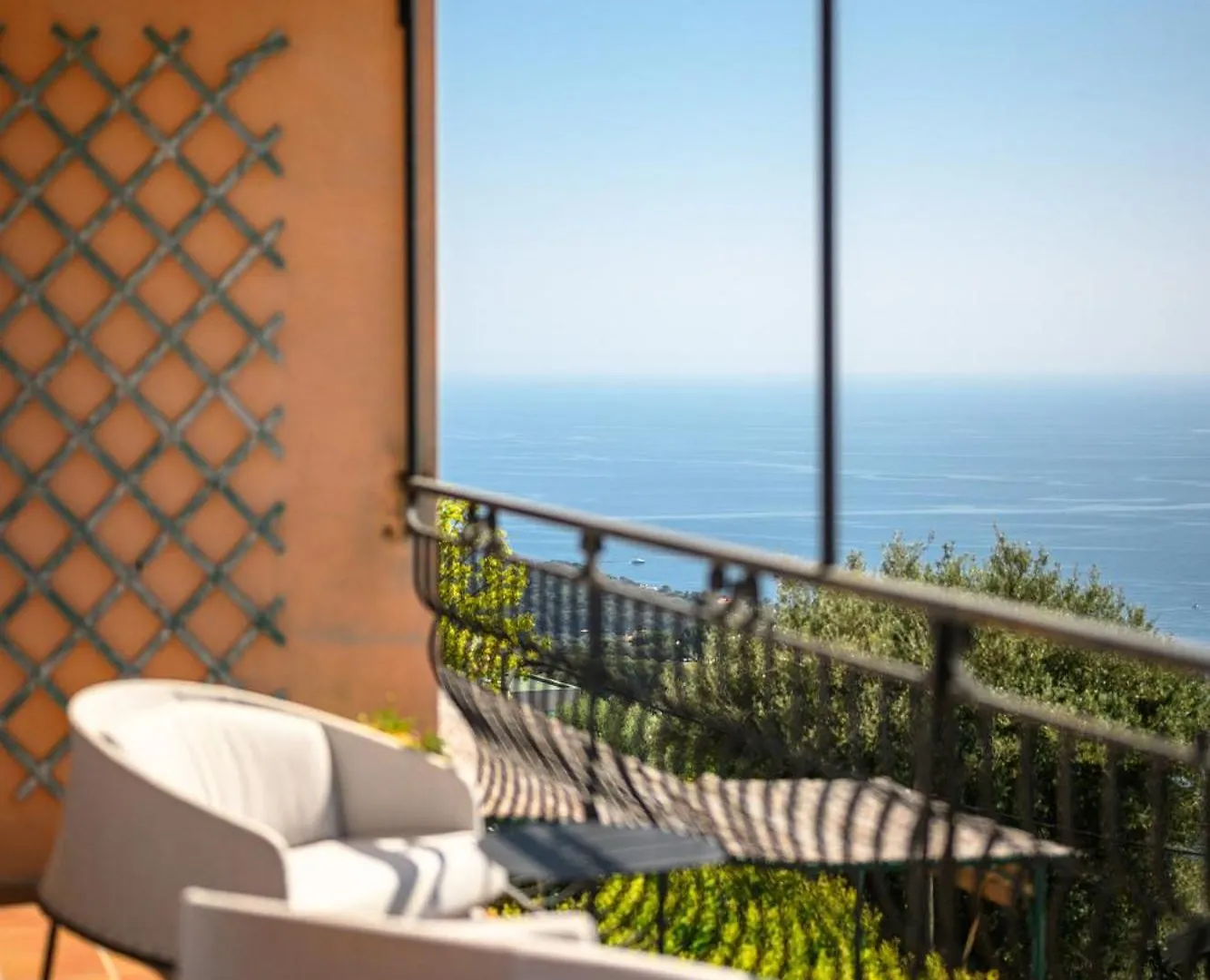 Beautiful Villa With Sea View In 罗克布吕讷-卡普马丹 法国